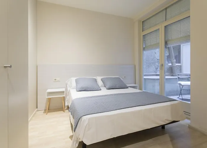 Bravissimo Cort Reial-1b Apartamento *